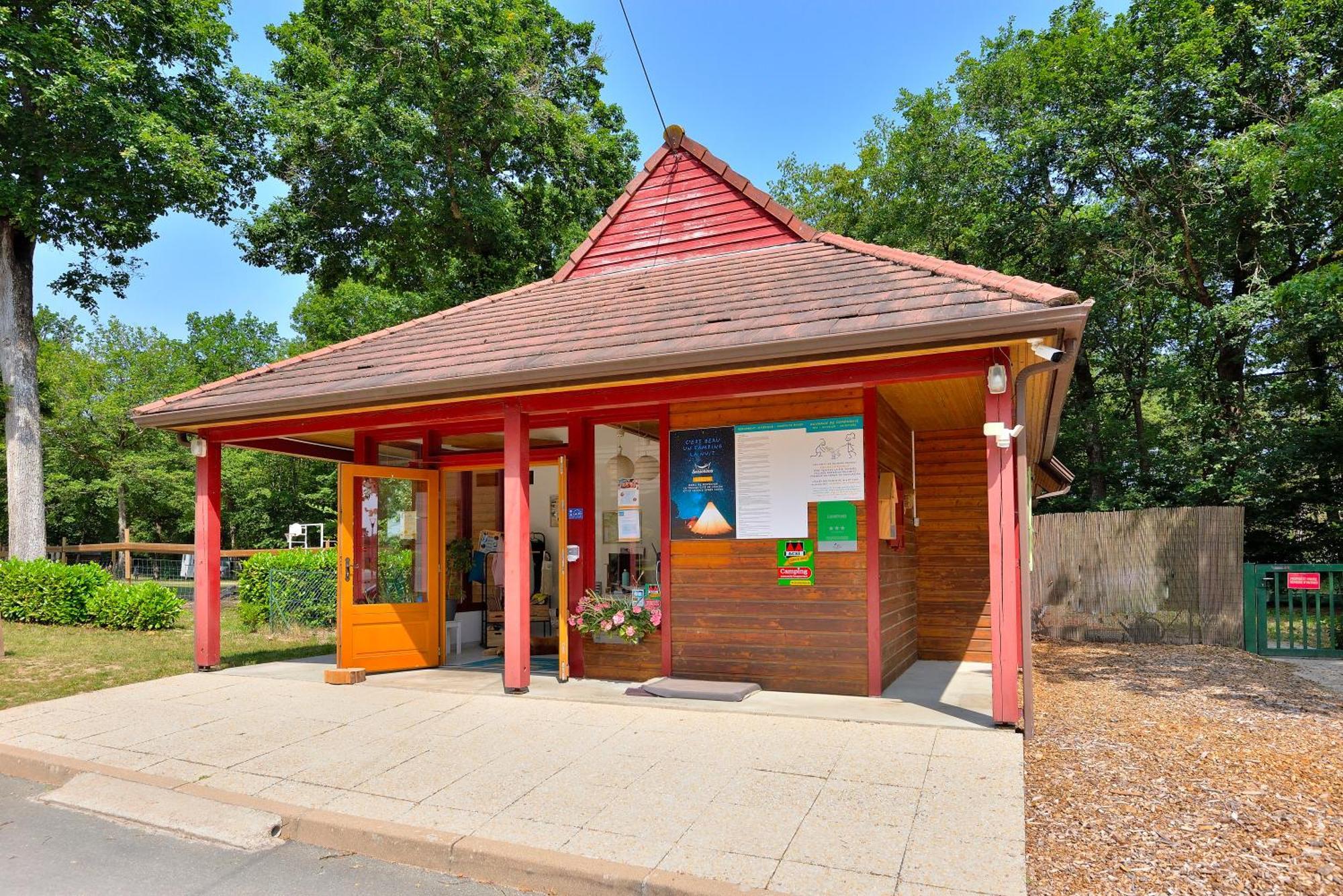 Camping Etang de la Vallée Combreux Exterior foto