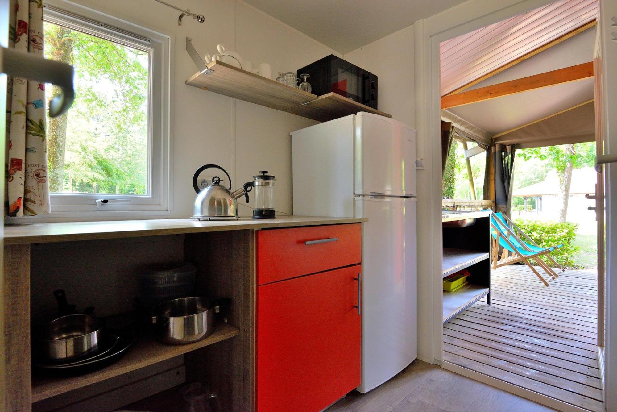 Camping Etang de la Vallée Combreux Habitación foto
