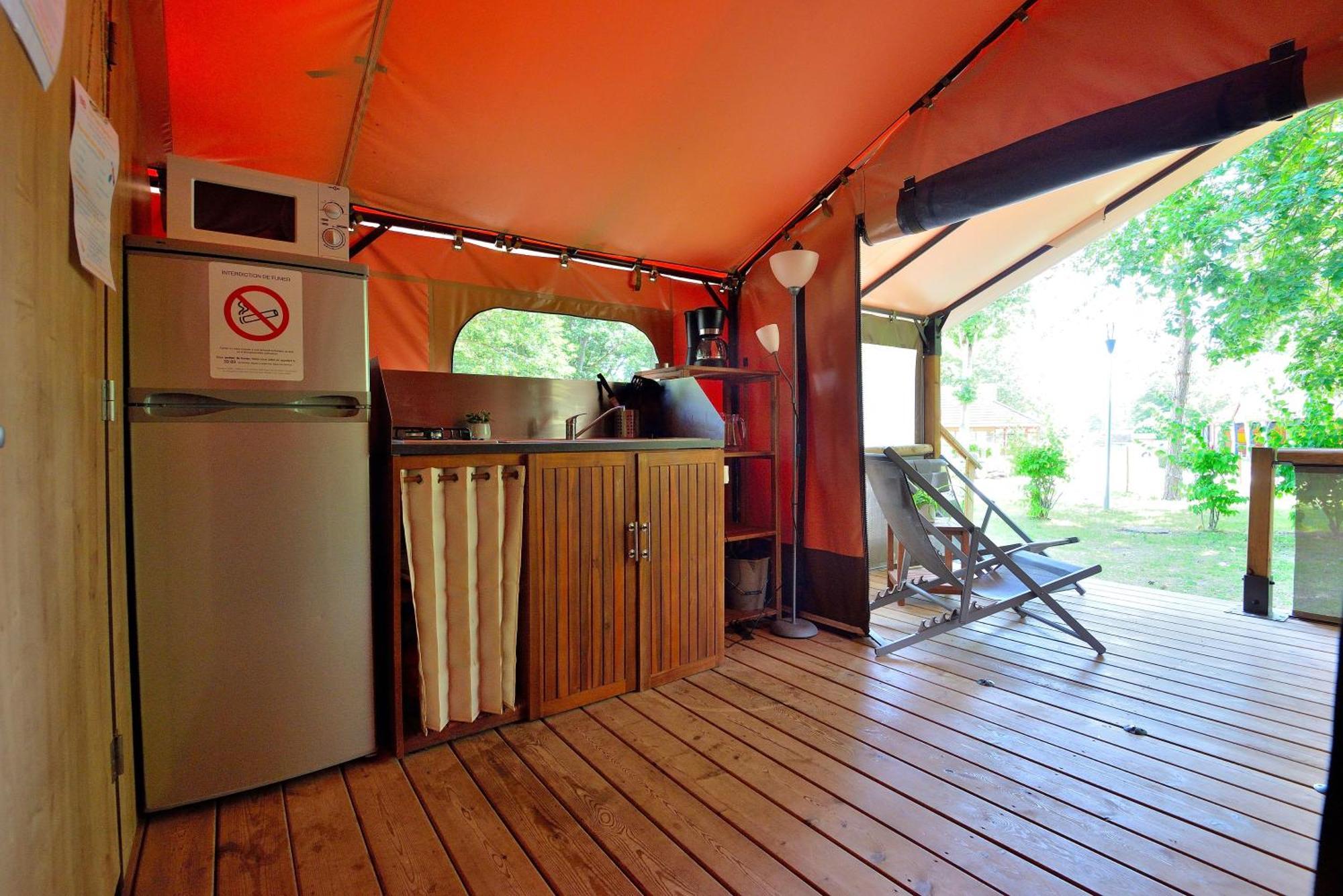 Camping Etang de la Vallée Combreux Habitación foto