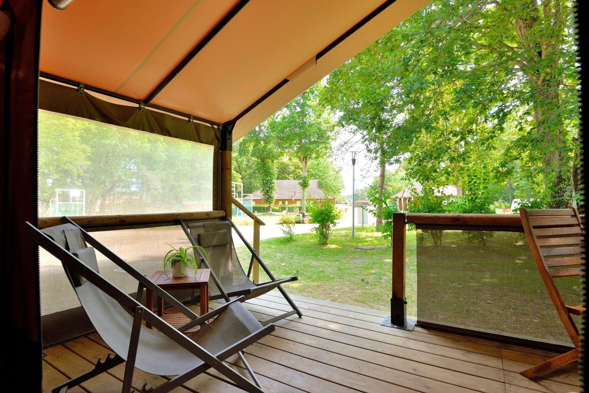 Camping Etang de la Vallée Combreux Habitación foto