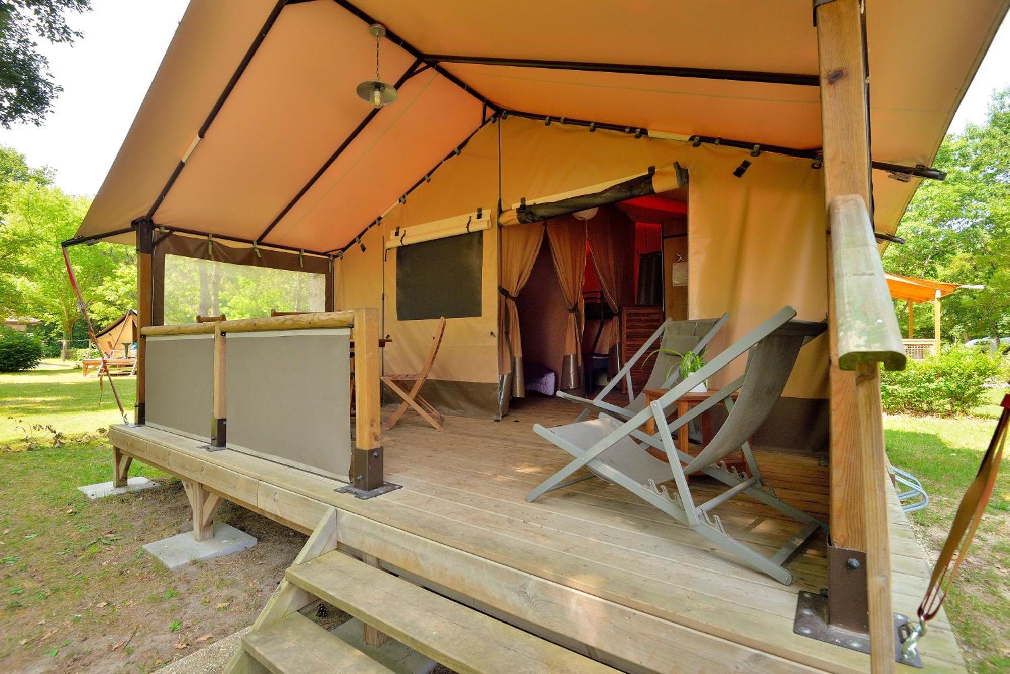 Camping Etang de la Vallée Combreux Habitación foto